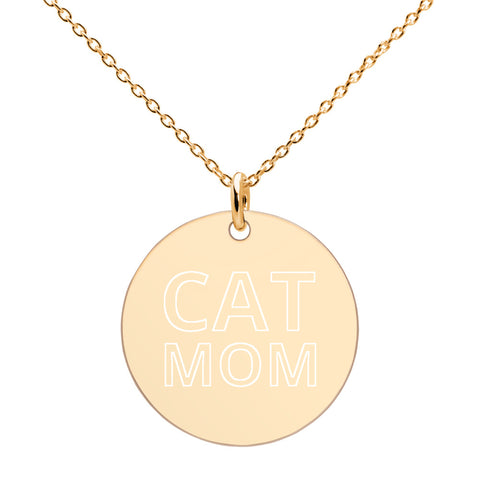Halskette mit rundem Anhänger und eingraviertem Text "CAT MOM"